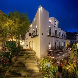 Palazzo Raho Guest house Cefalu